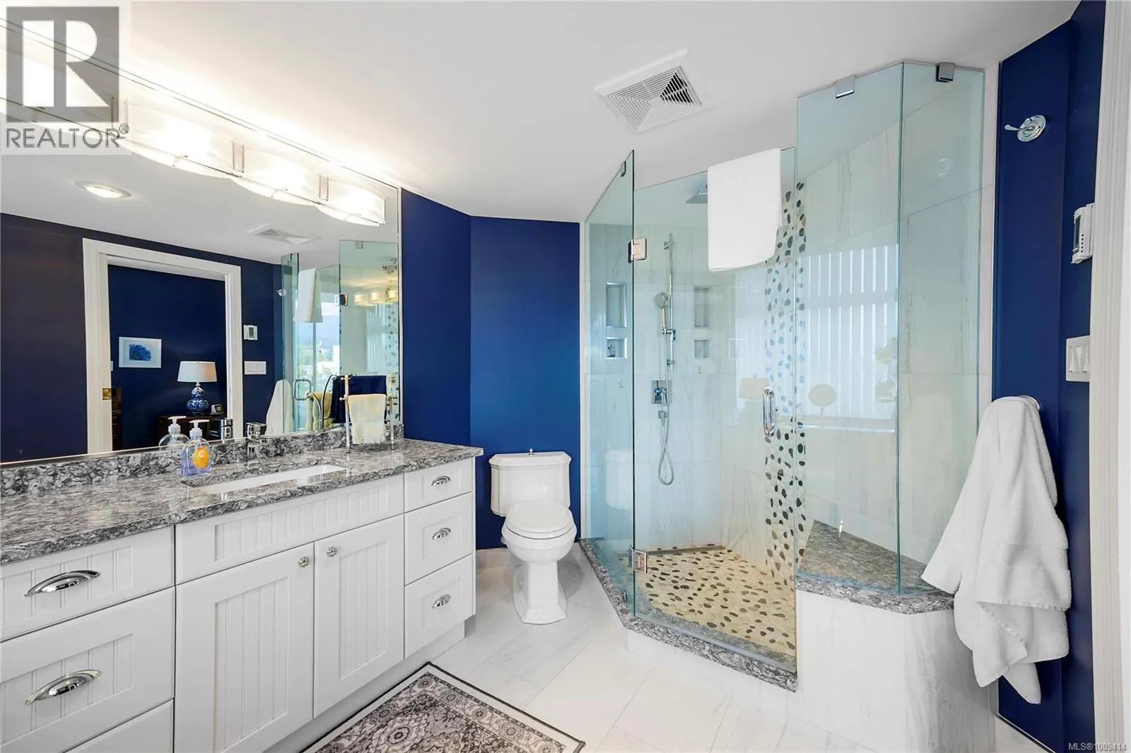 502 158 Promenade Dr