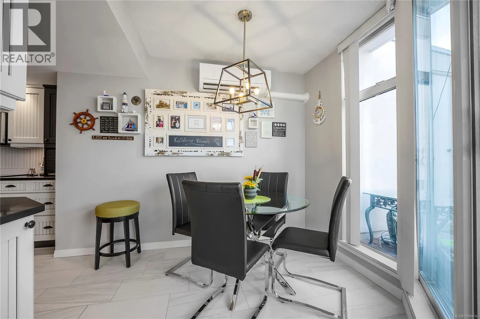 502 158 Promenade Dr