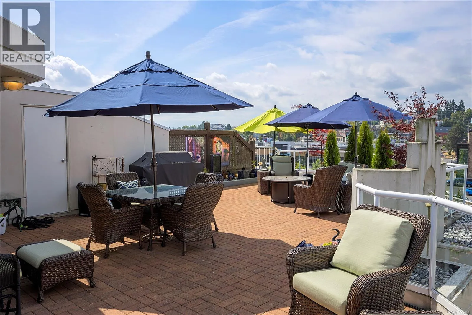 502 158 Promenade Dr
