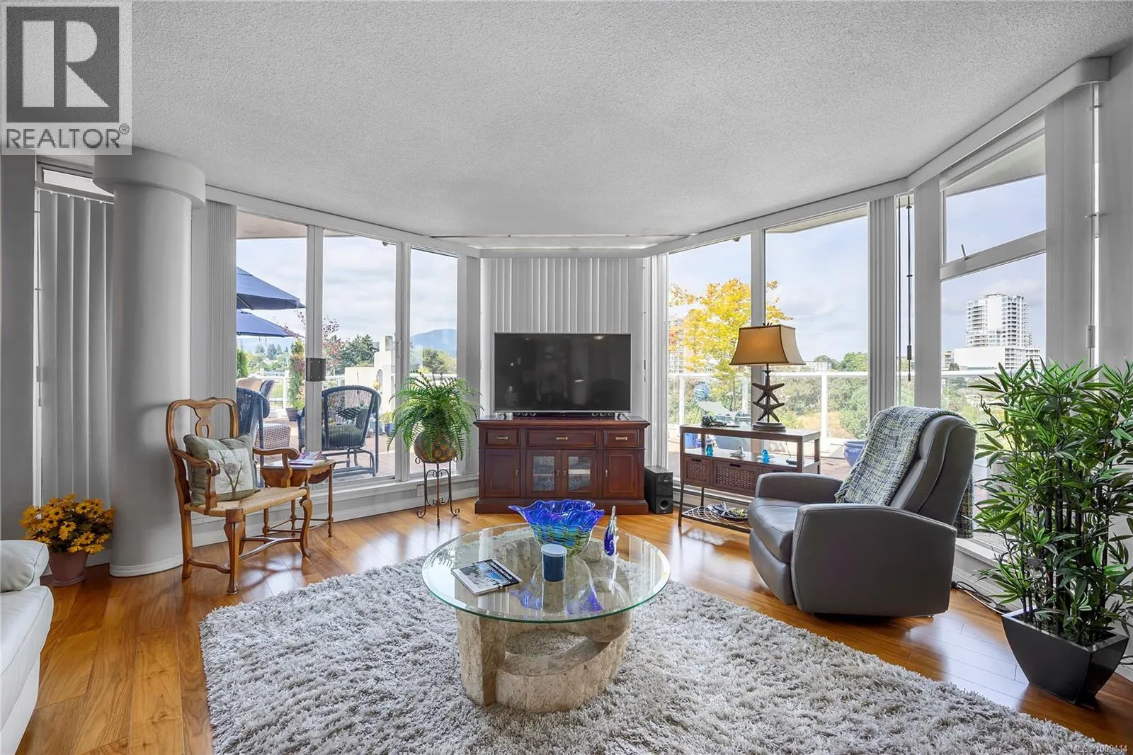 502 158 Promenade Dr