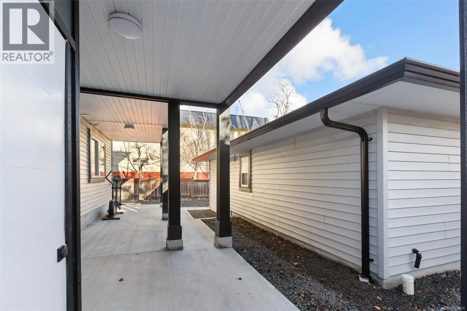 3174 Harriet Rd
