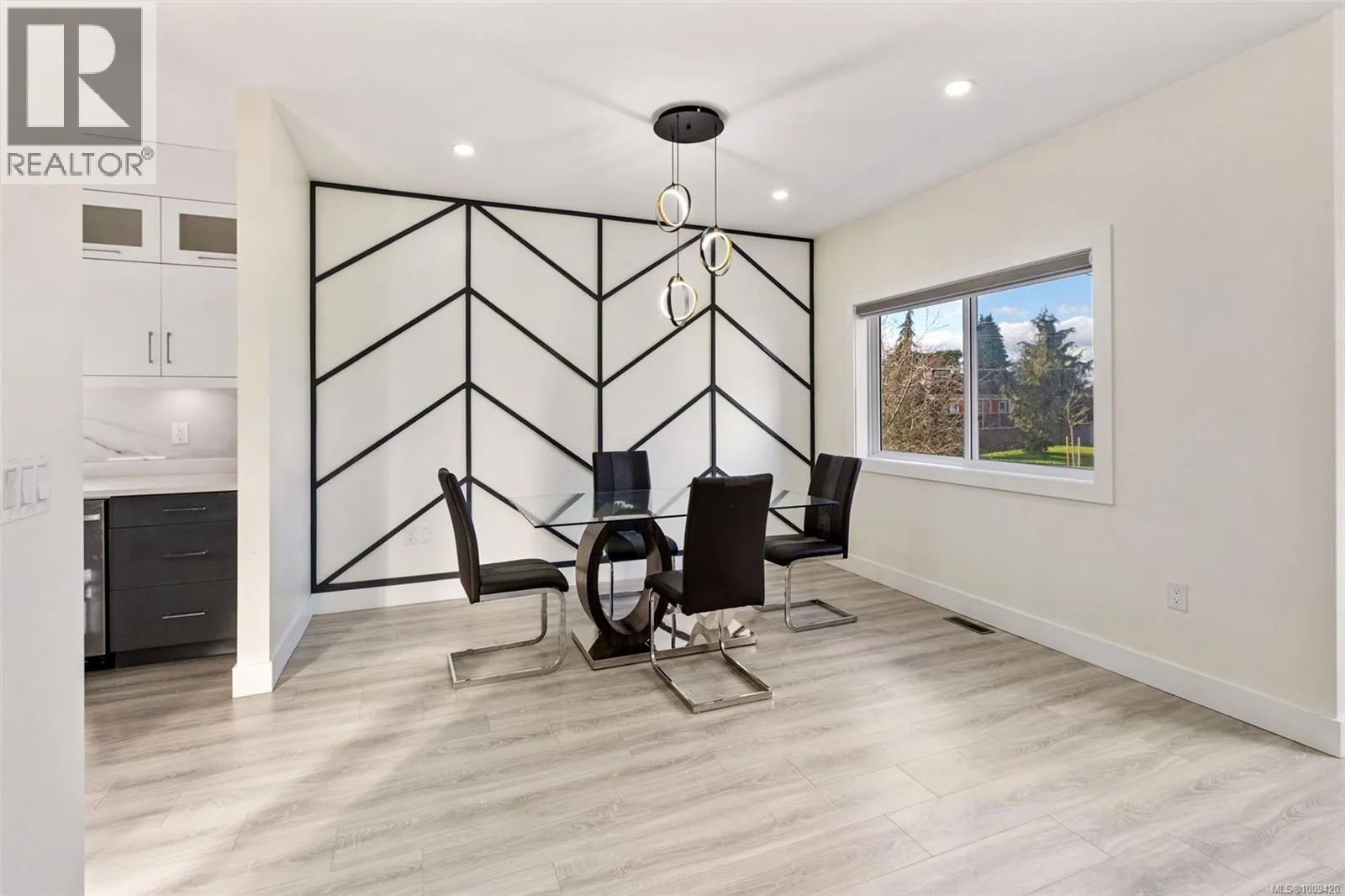 3174 Harriet Rd