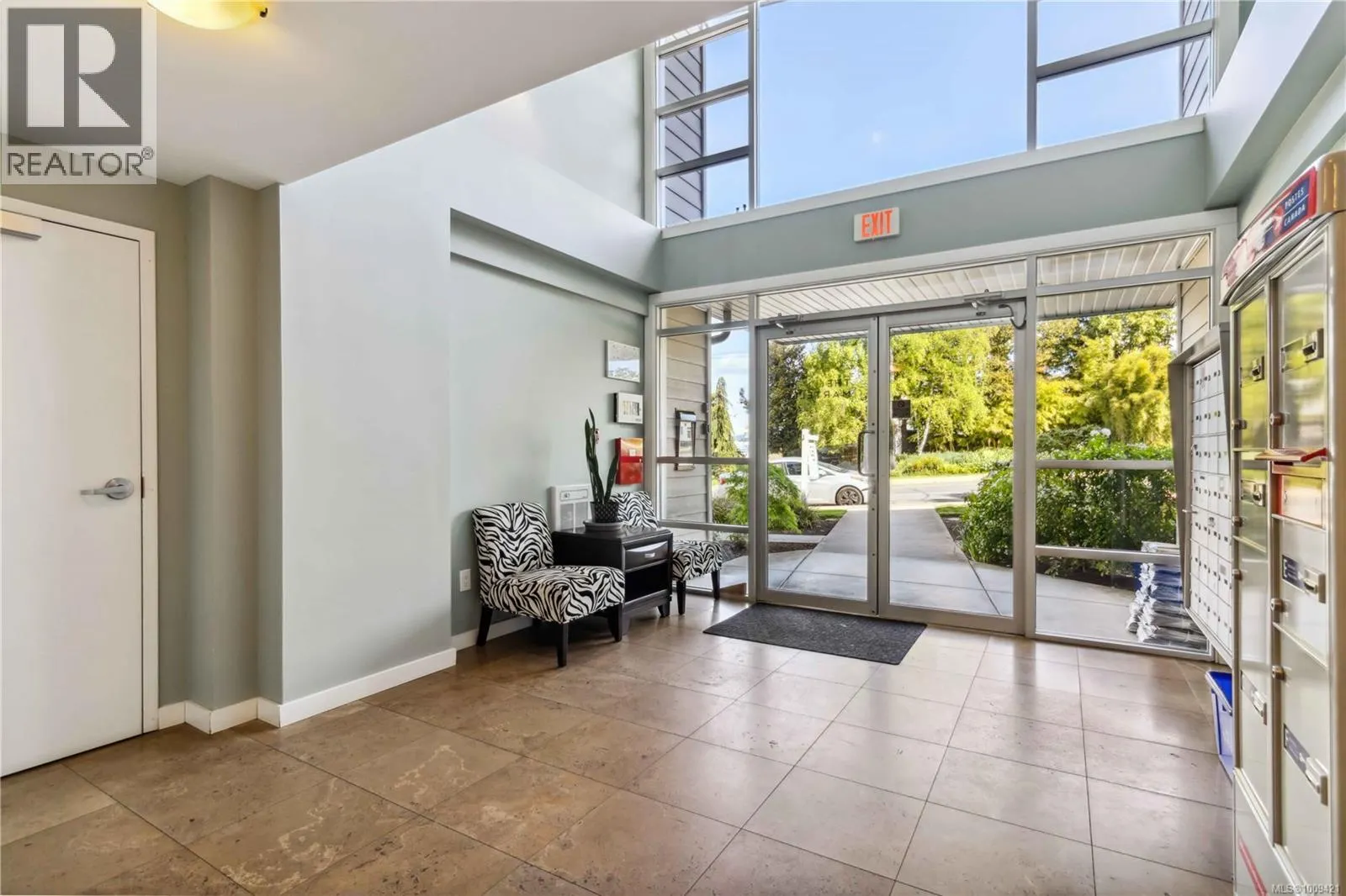 308 1405 Esquimalt Rd