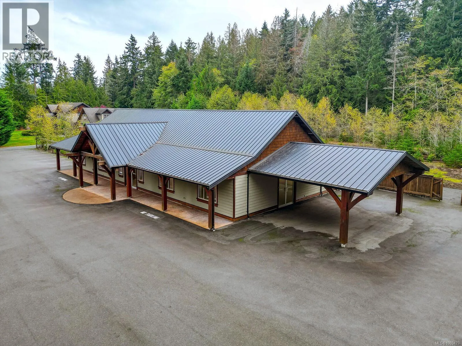 230 Rupert Rd E