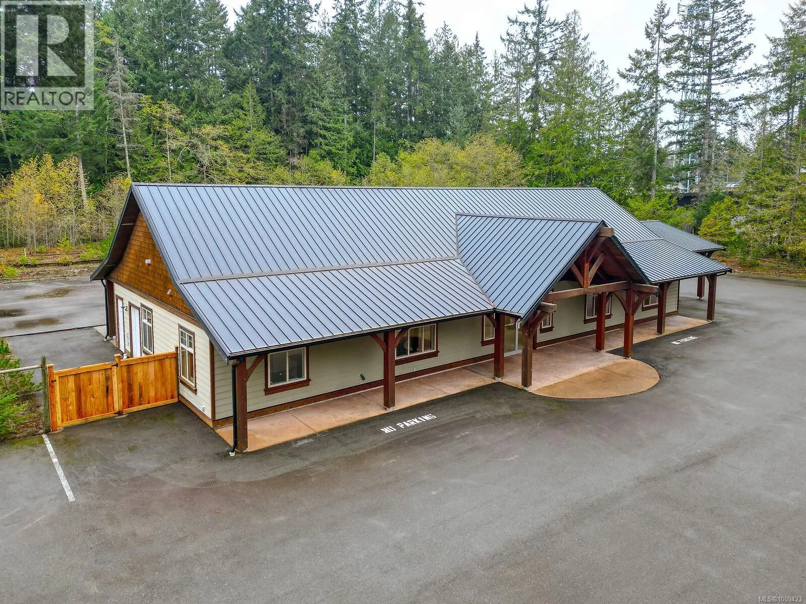 230 Rupert Rd E