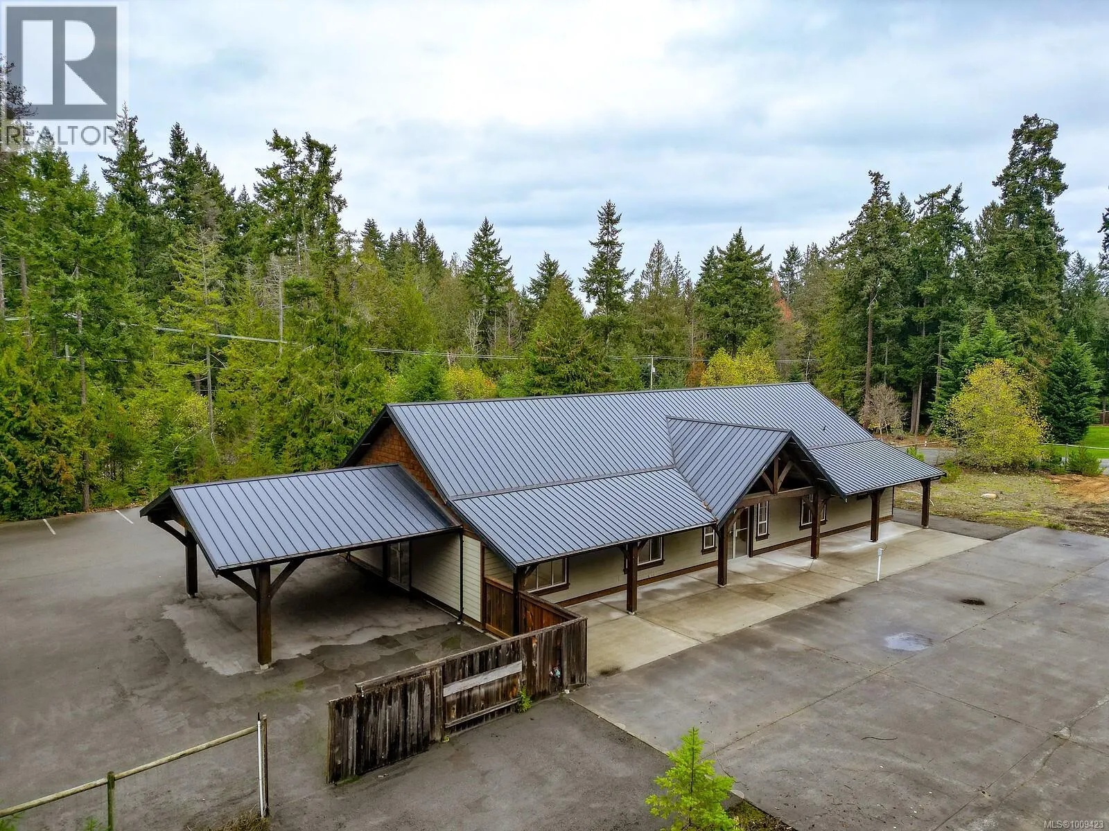 230 Rupert Rd E
