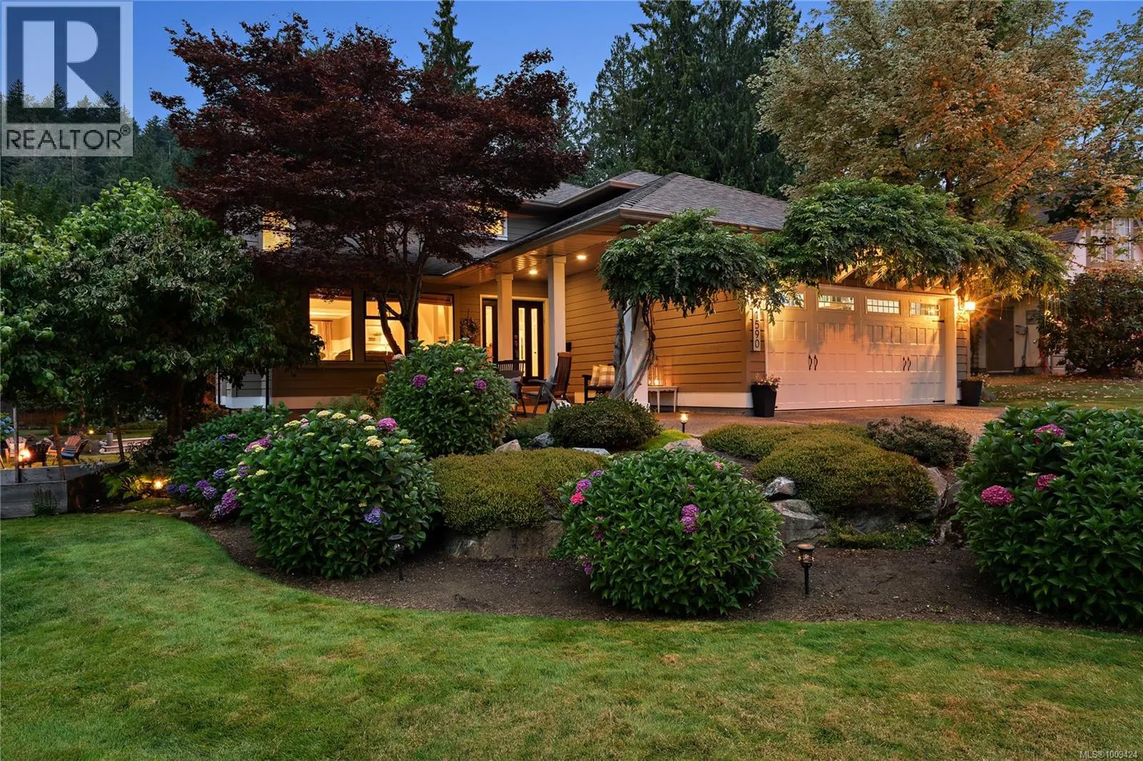 1590 Mayneview Terr