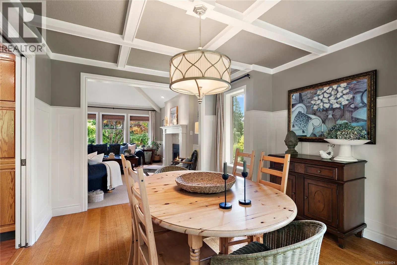 1590 Mayneview Terr