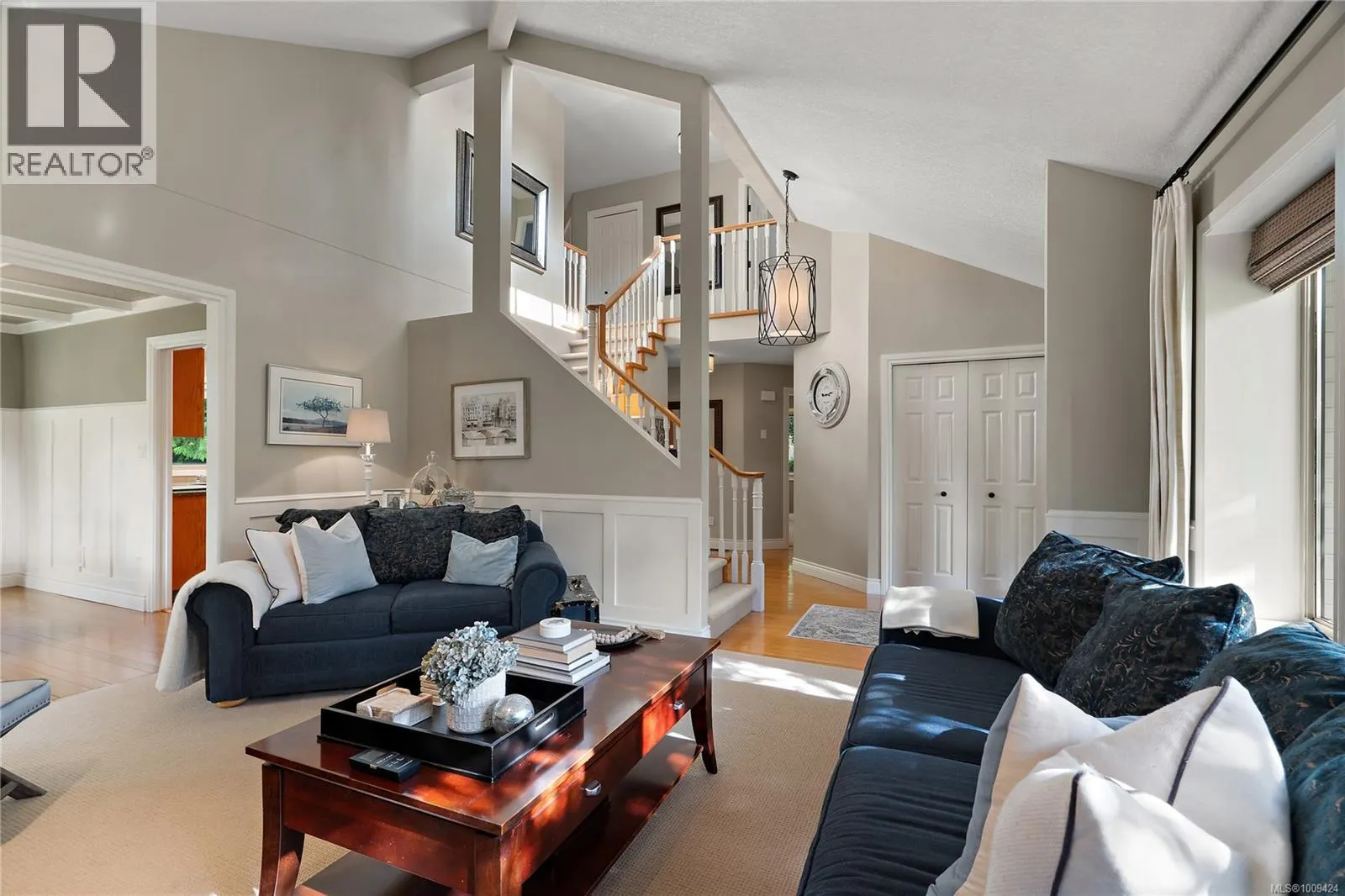 1590 Mayneview Terr