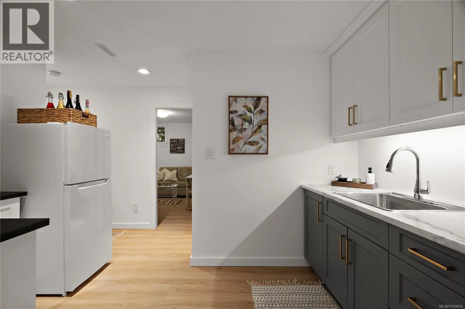 1590 Mayneview Terr