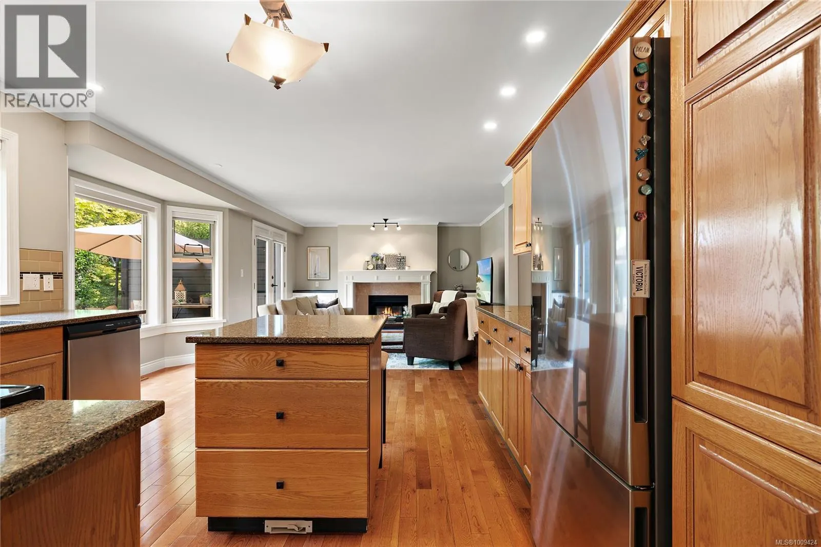 1590 Mayneview Terr