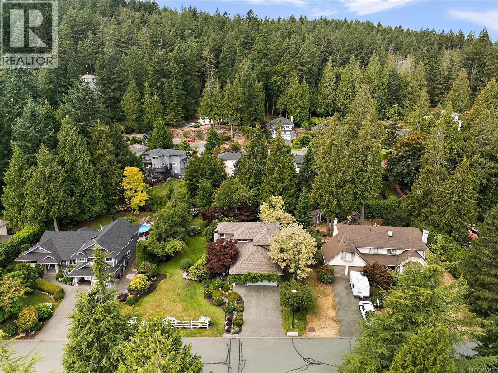 1590 Mayneview Terr