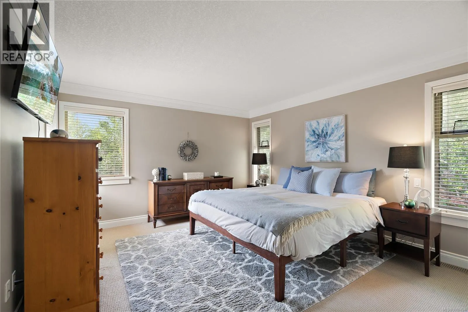 1590 Mayneview Terr
