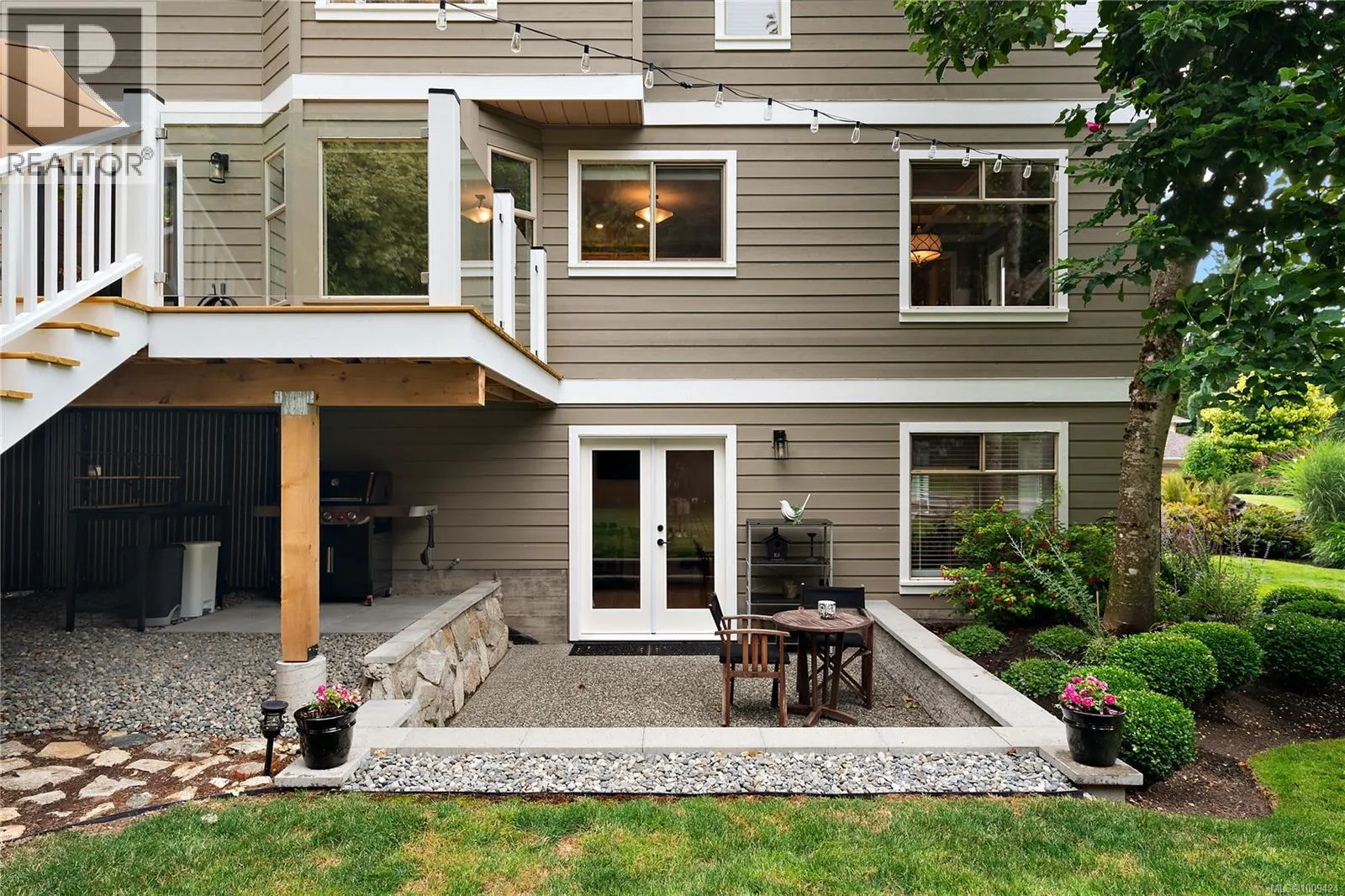 1590 Mayneview Terr