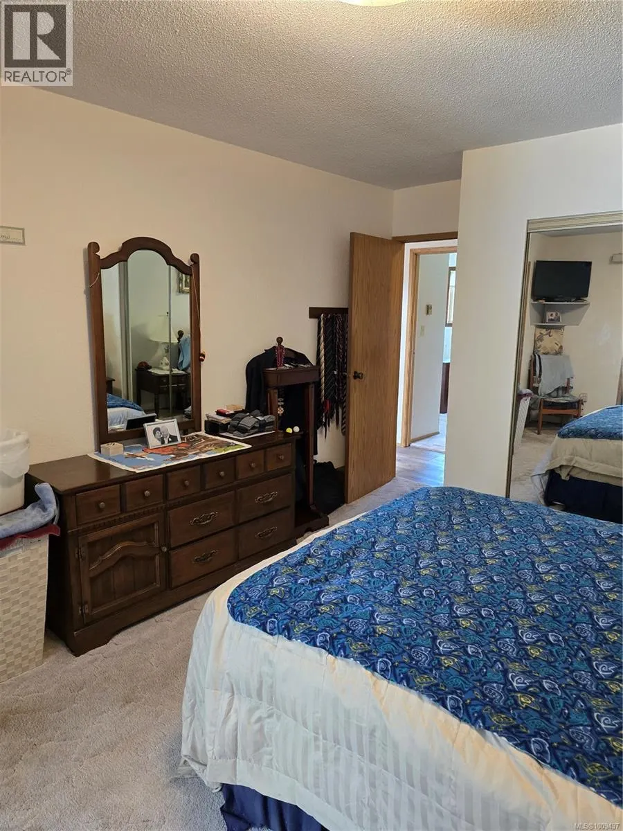 9596 Northlawn Terr