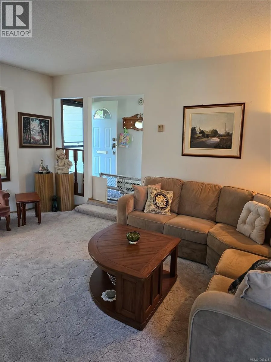 9596 Northlawn Terr
