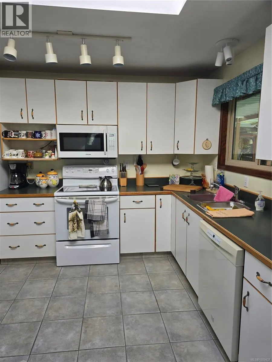 9596 Northlawn Terr