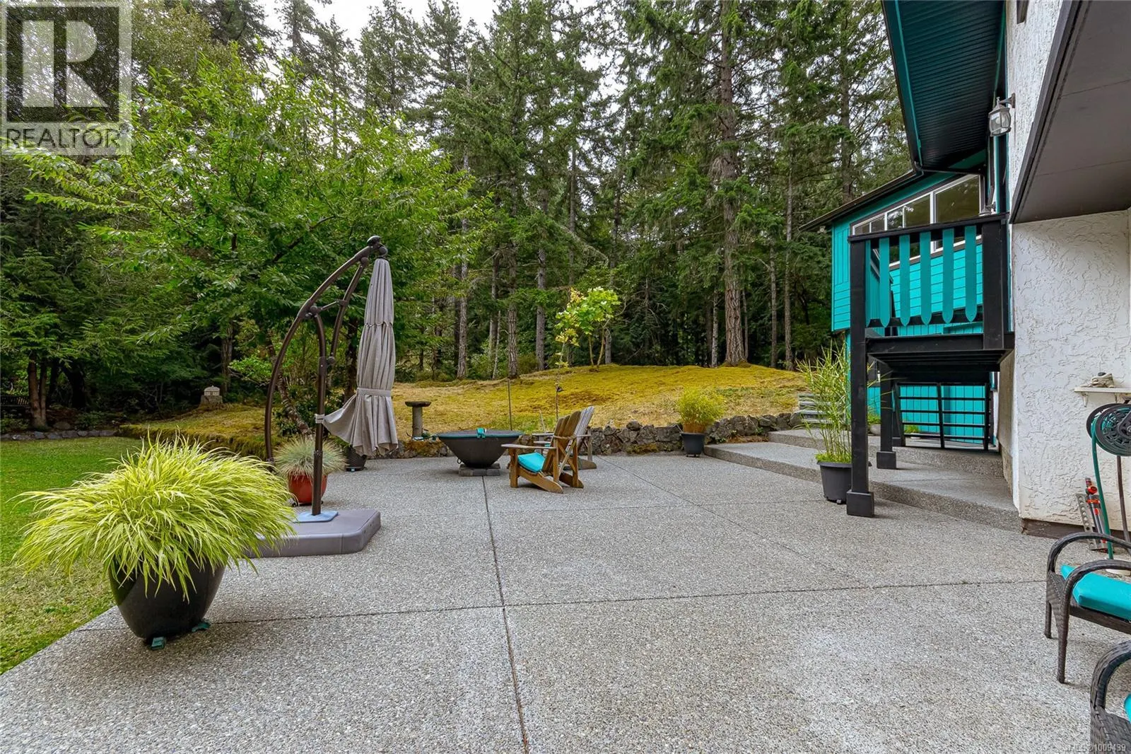 1074 Glen Forest Way