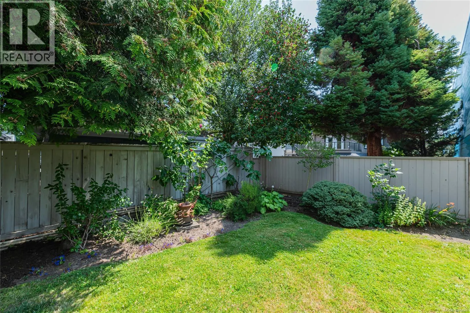 202 1007 Caledonia Ave
