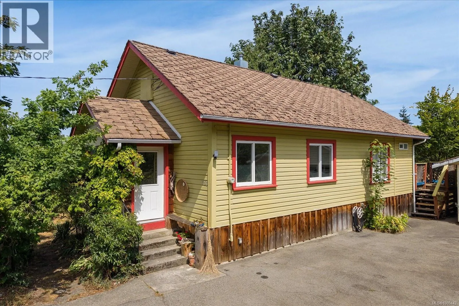 950 Bruce Ave