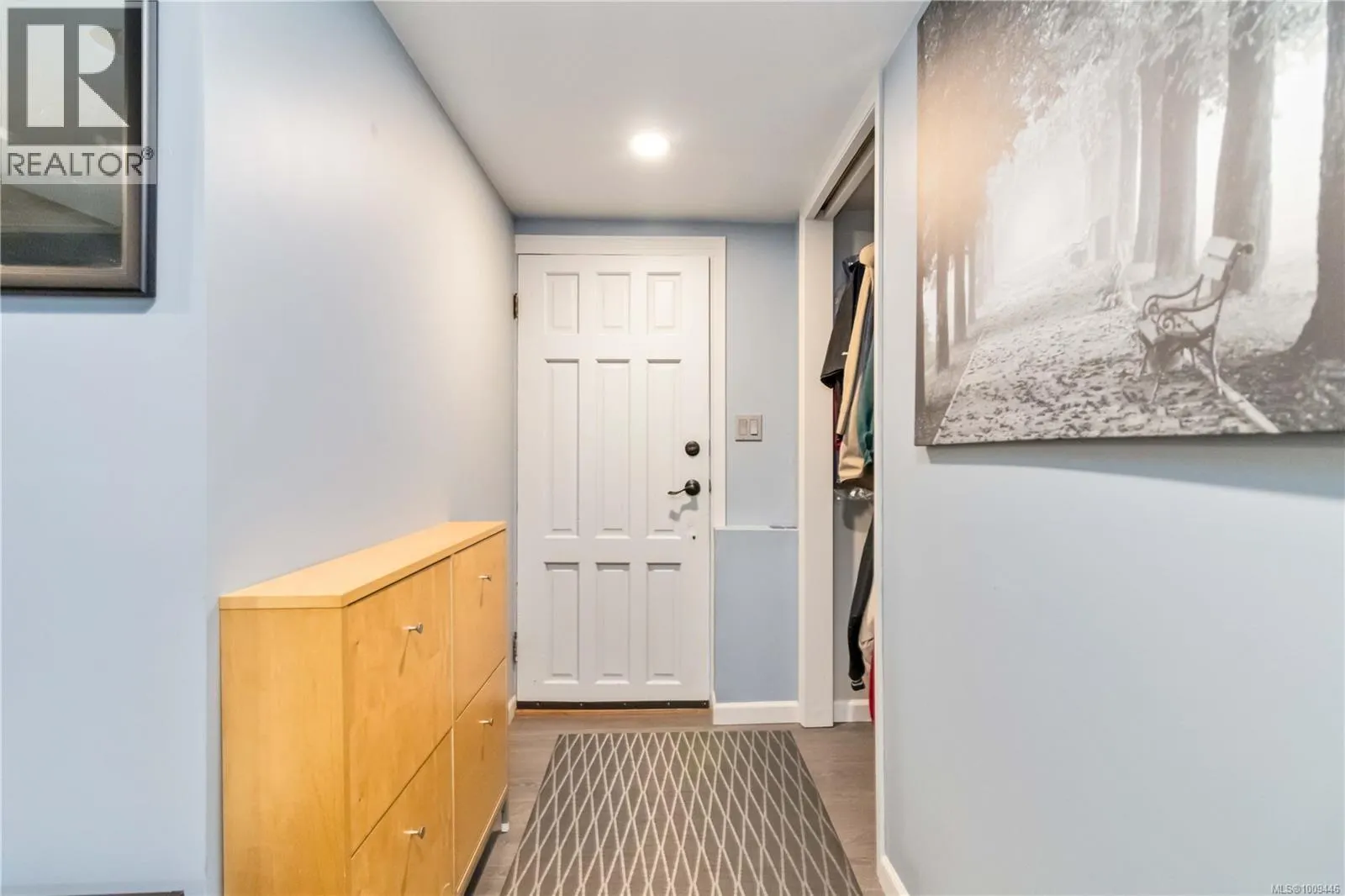 4076 Glanford Ave