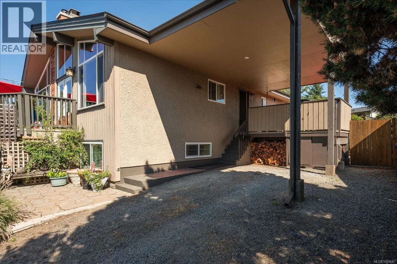 2222 Fern Rd