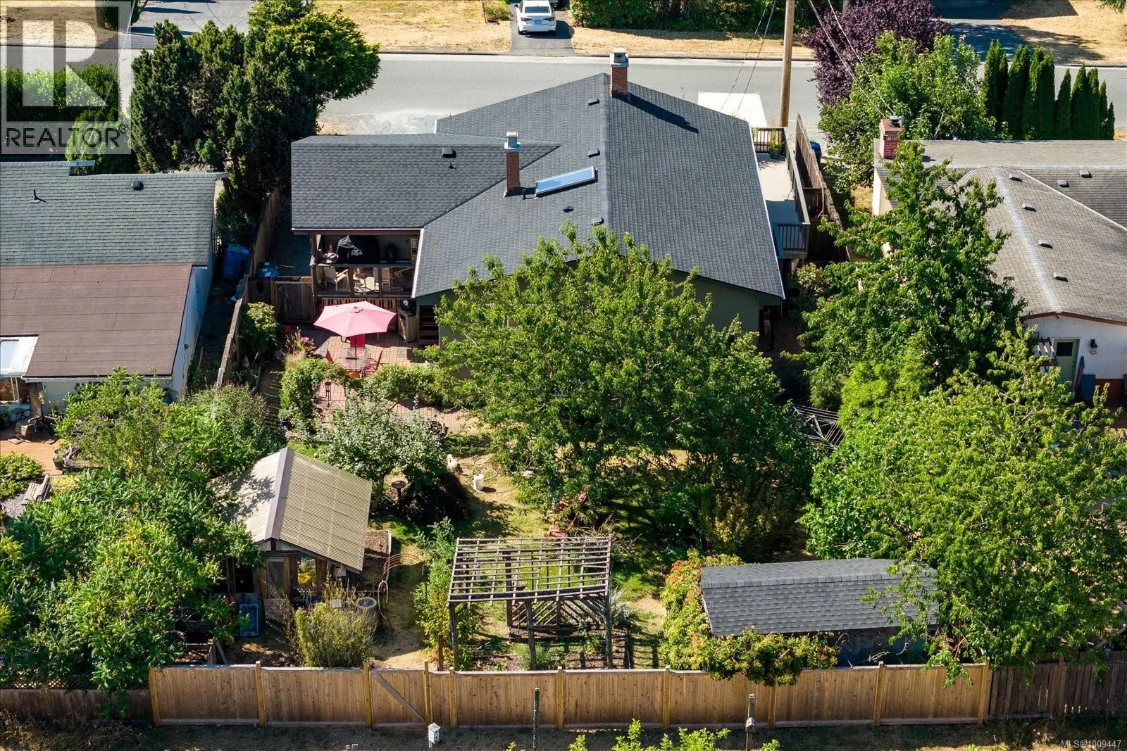 2222 Fern Rd