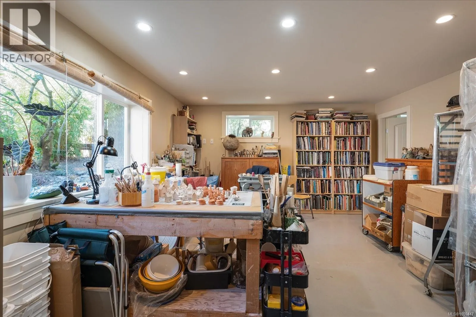 2222 Fern Rd