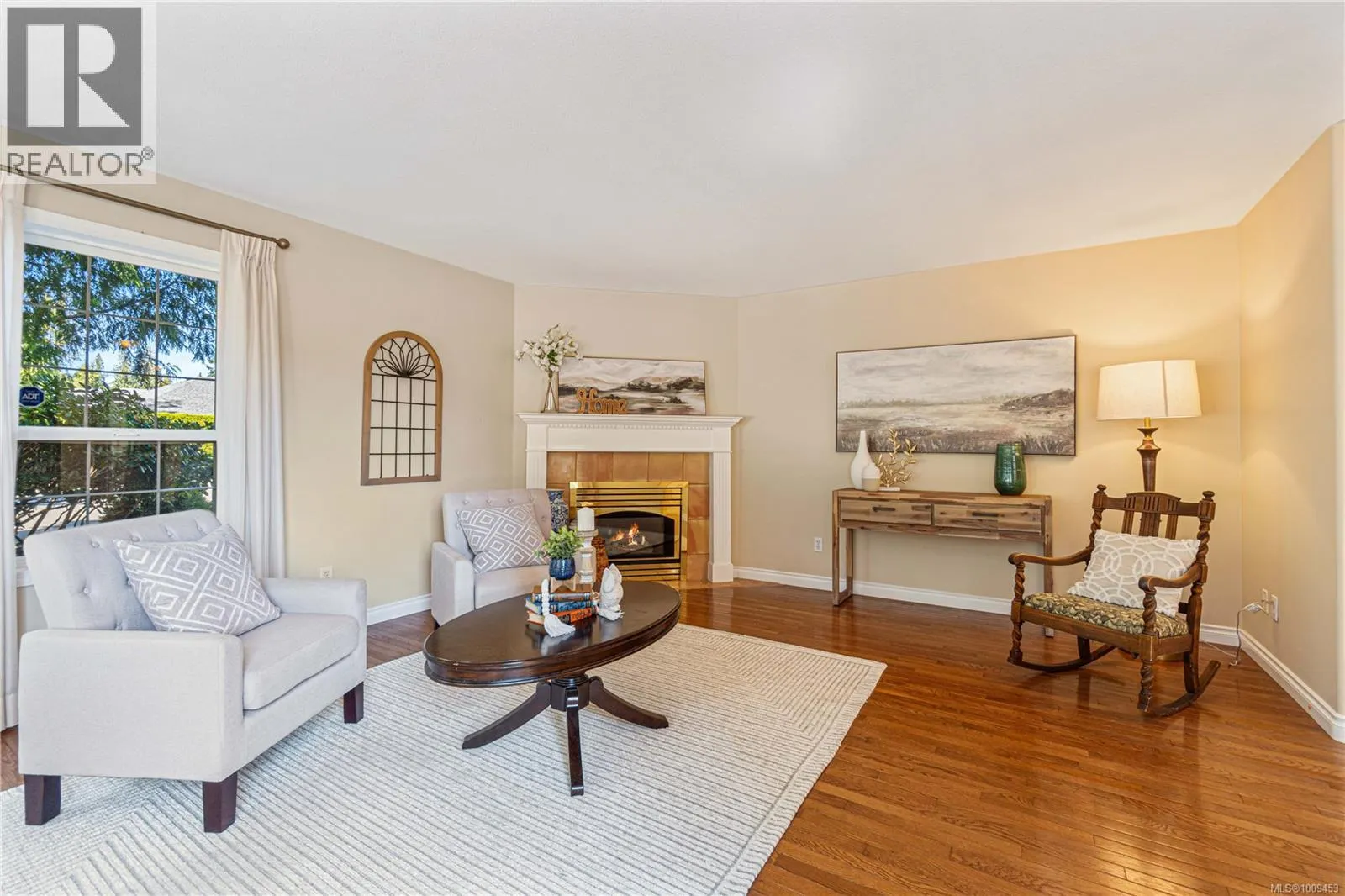 1323 Leeward Way