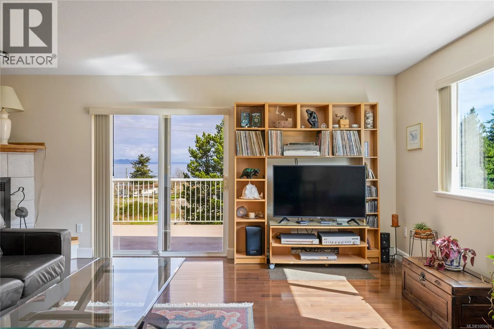 3021 Raymur Pl