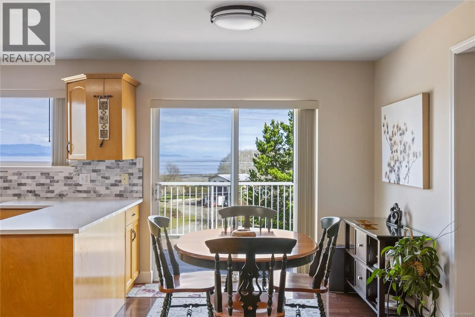 3021 Raymur Pl