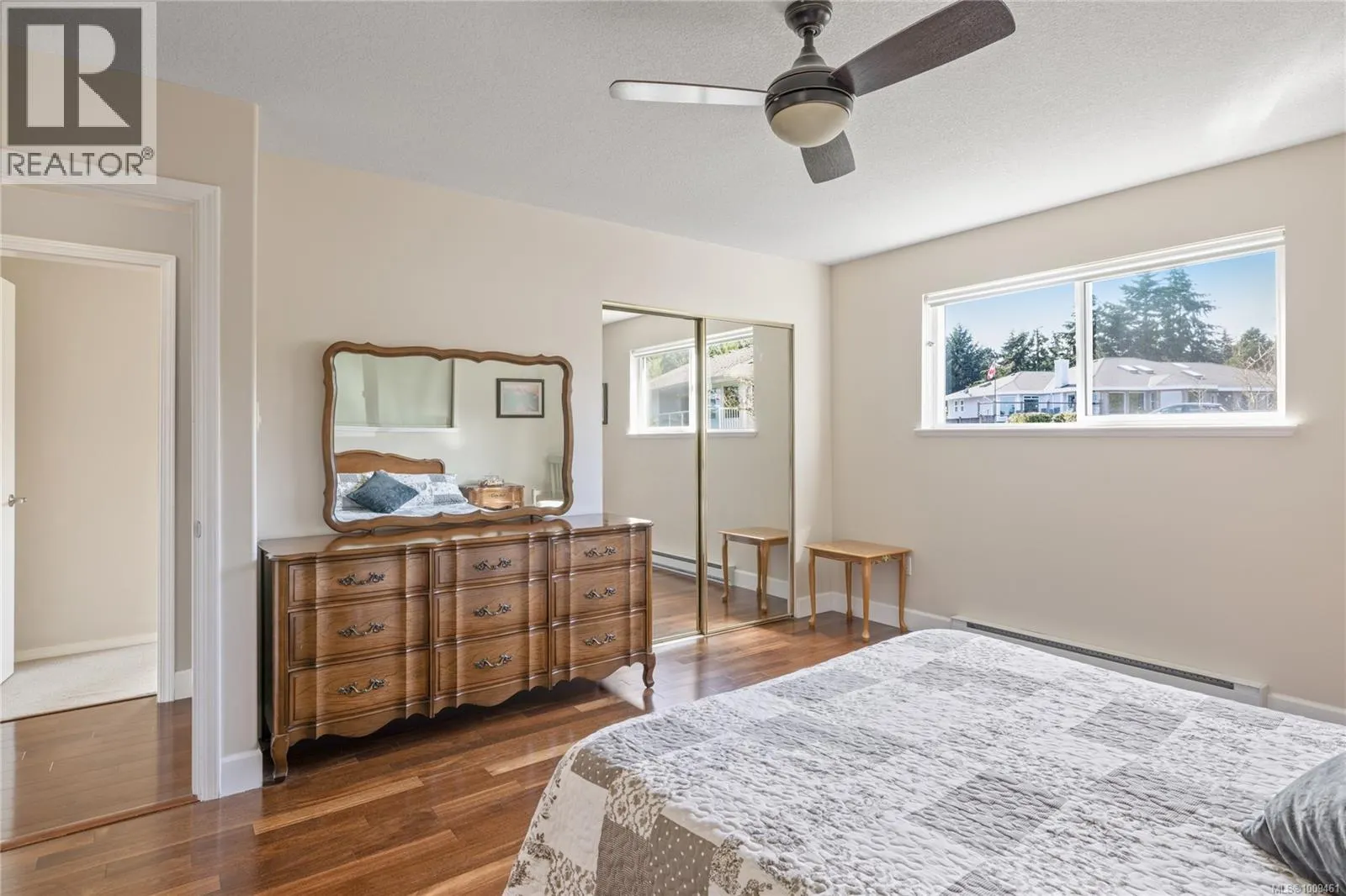 3021 Raymur Pl