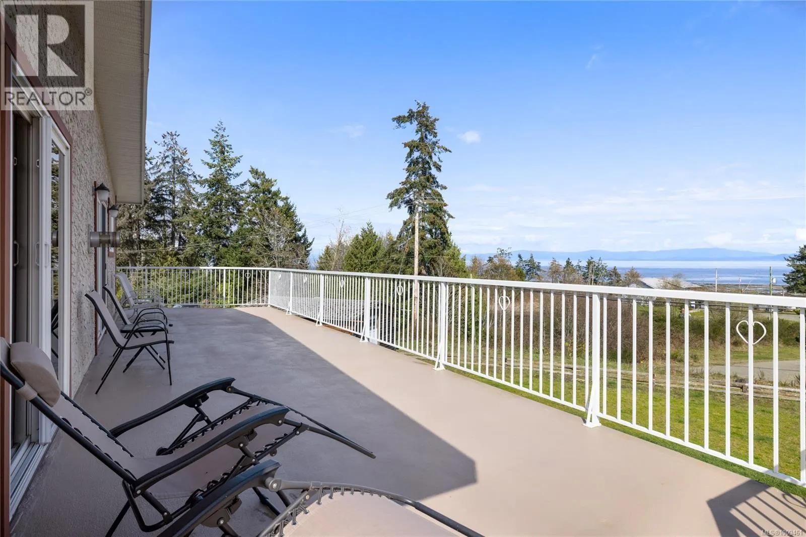 3021 Raymur Pl