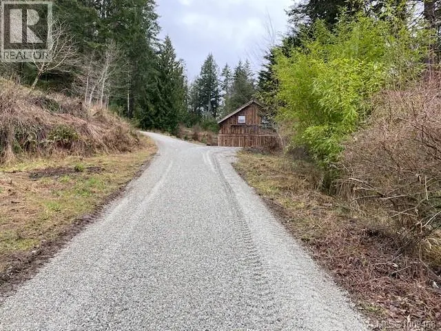 672 Isabella Point Rd