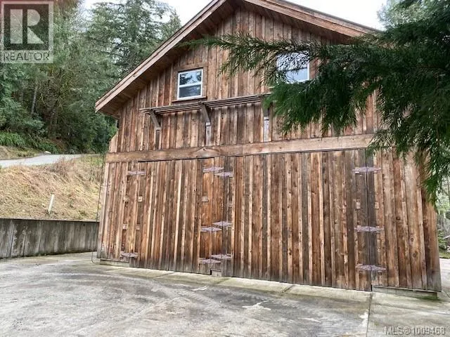 672 Isabella Point Rd