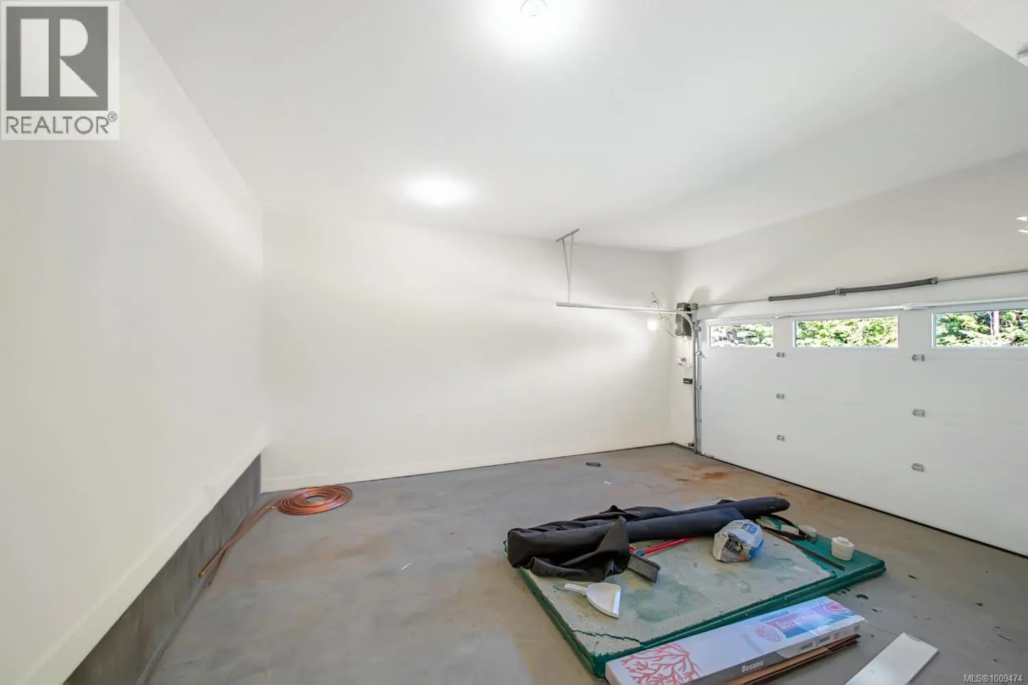 163 Hunter Way