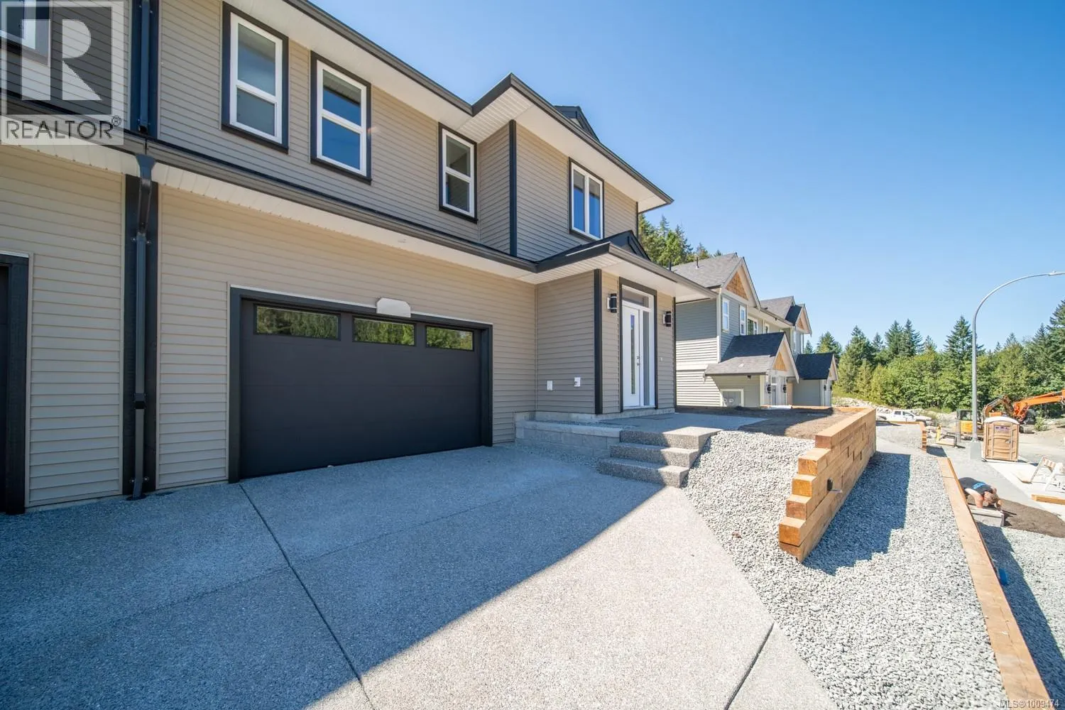 163 Hunter Way