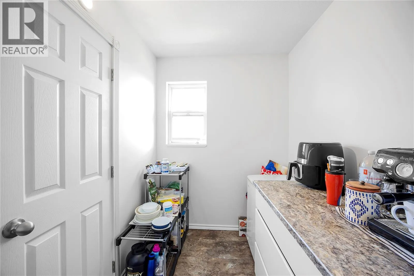 250 Canterbury Cres
