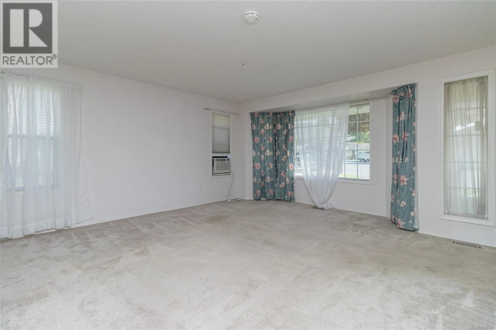 5 1015 Trunk Rd