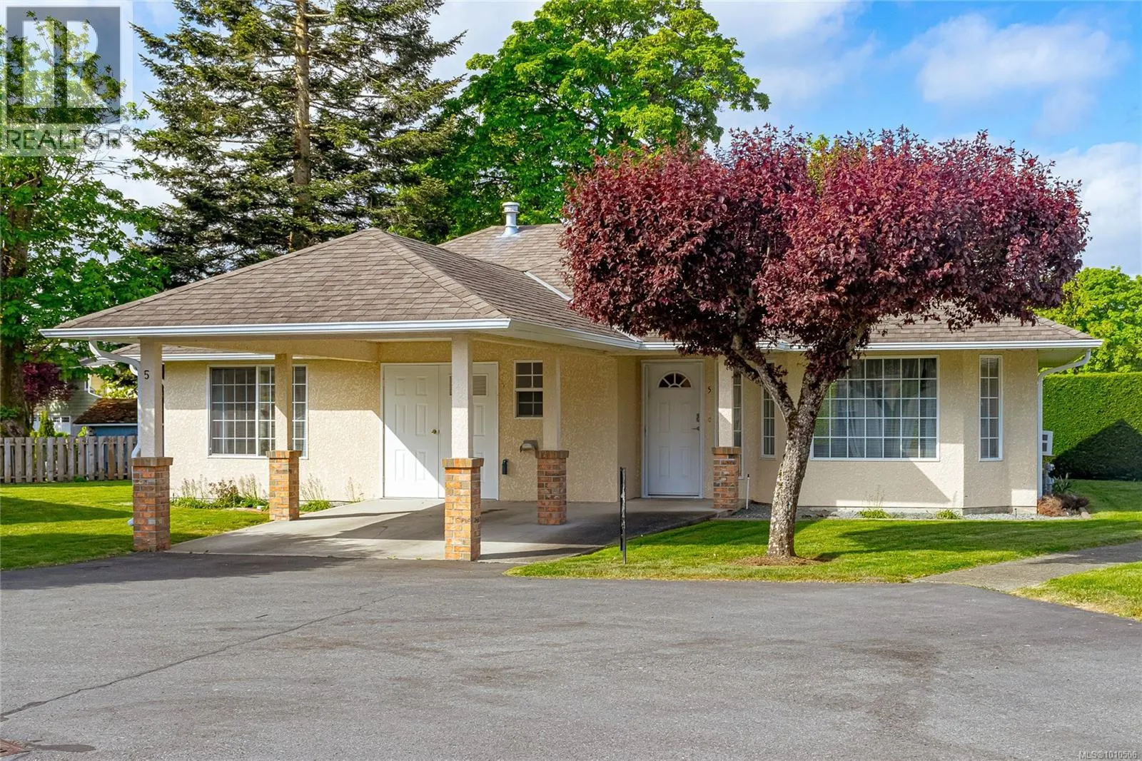 5 1015 Trunk Rd