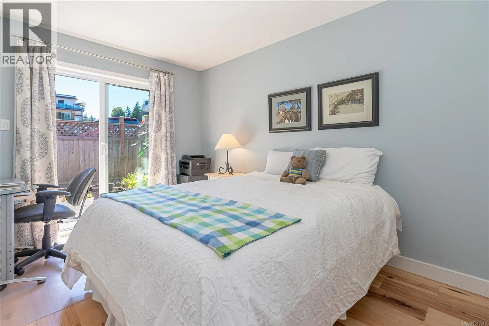 14 100 Abbey Lane
