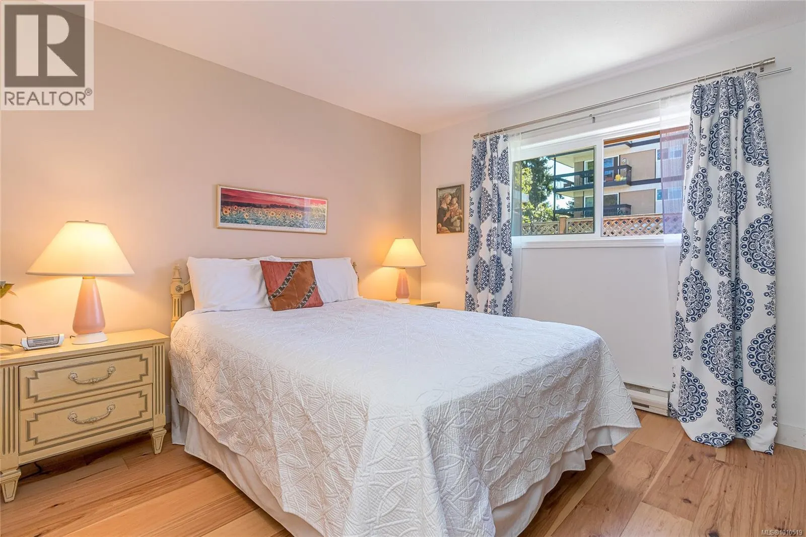 14 100 Abbey Lane