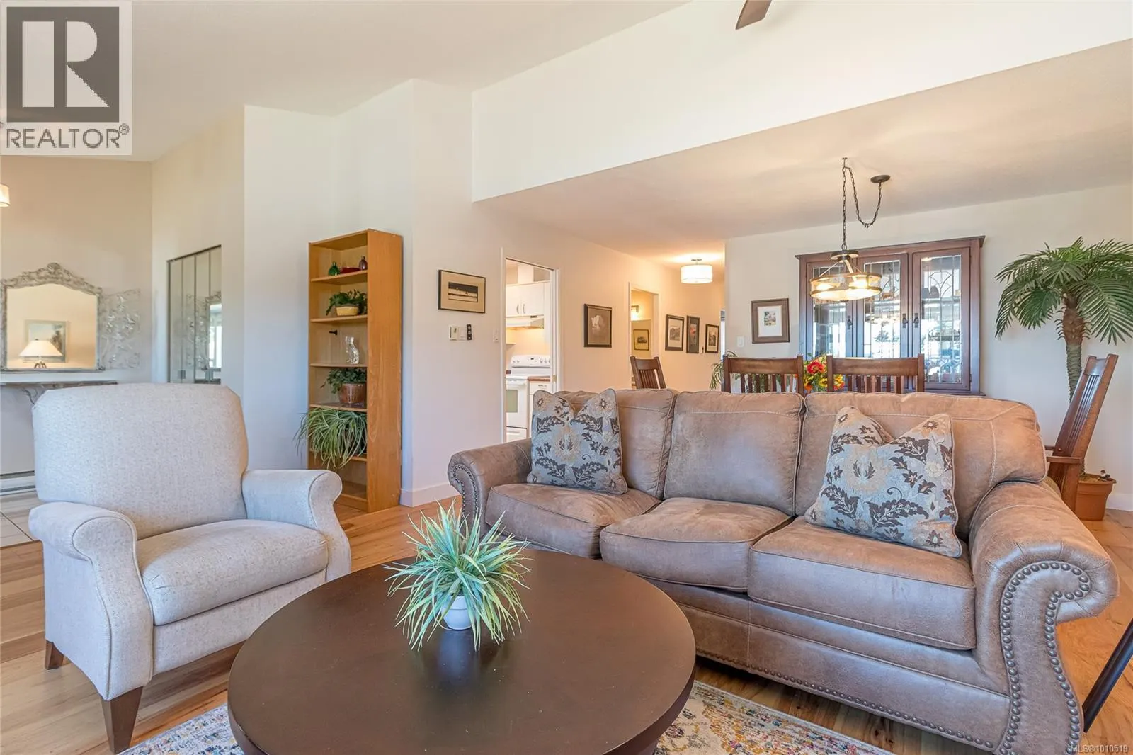 14 100 Abbey Lane