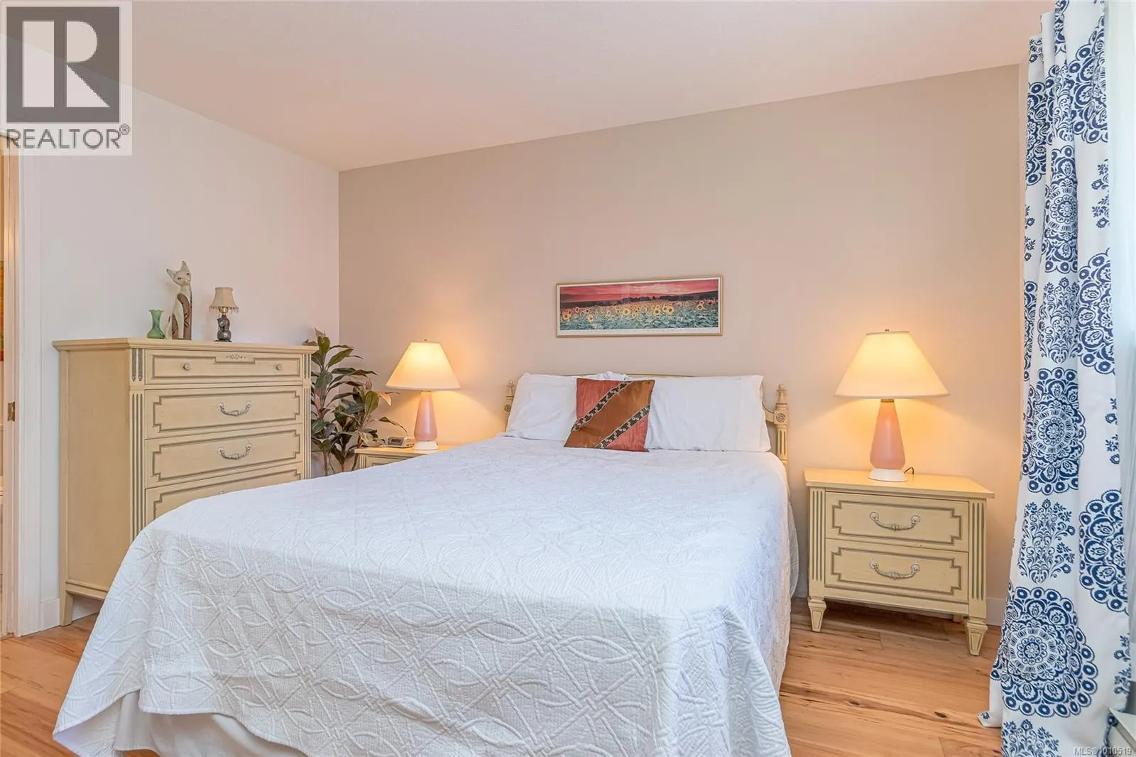 14 100 Abbey Lane