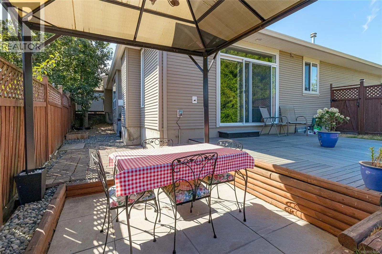 1757 Country Hills Dr