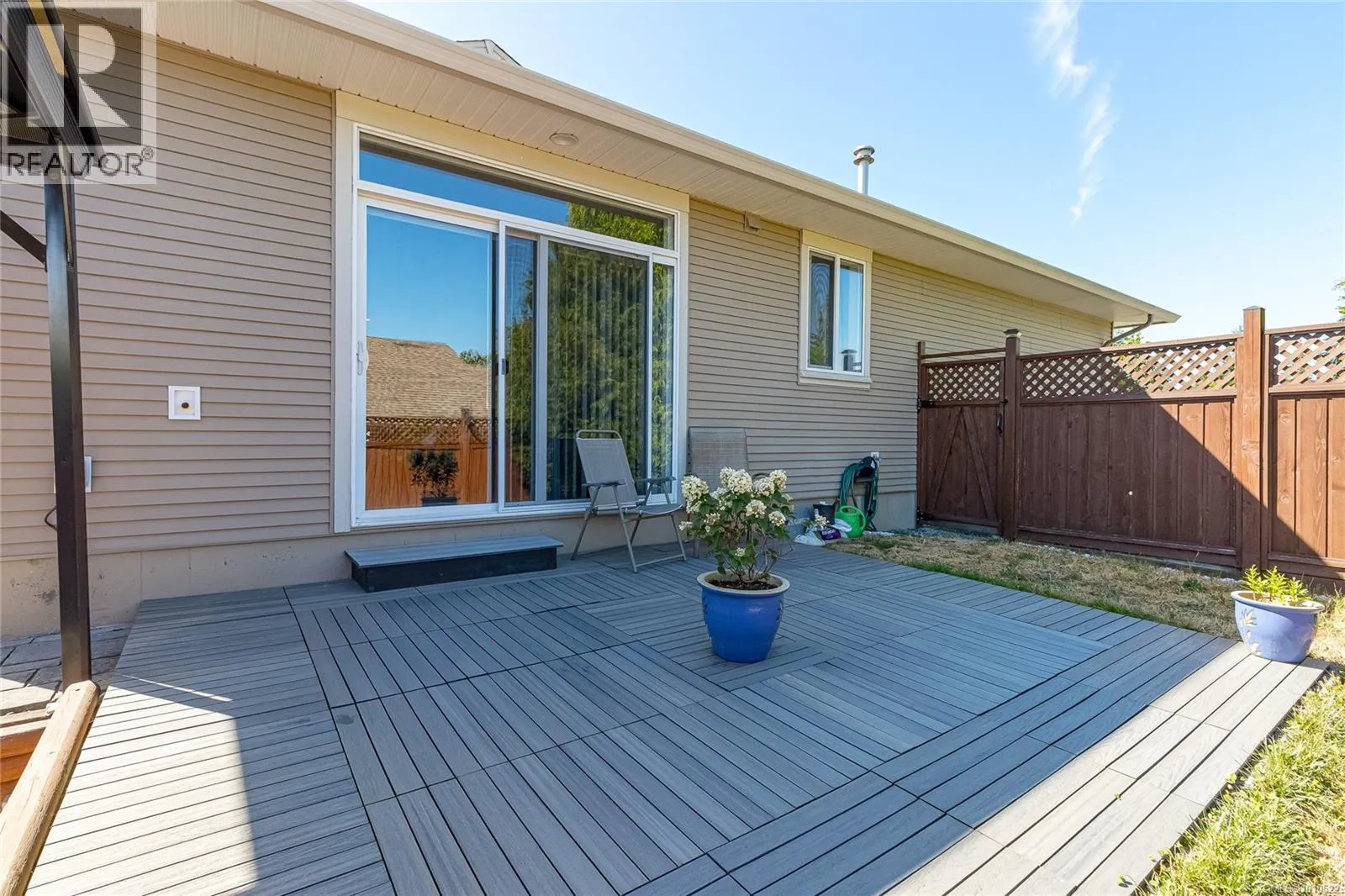 1757 Country Hills Dr