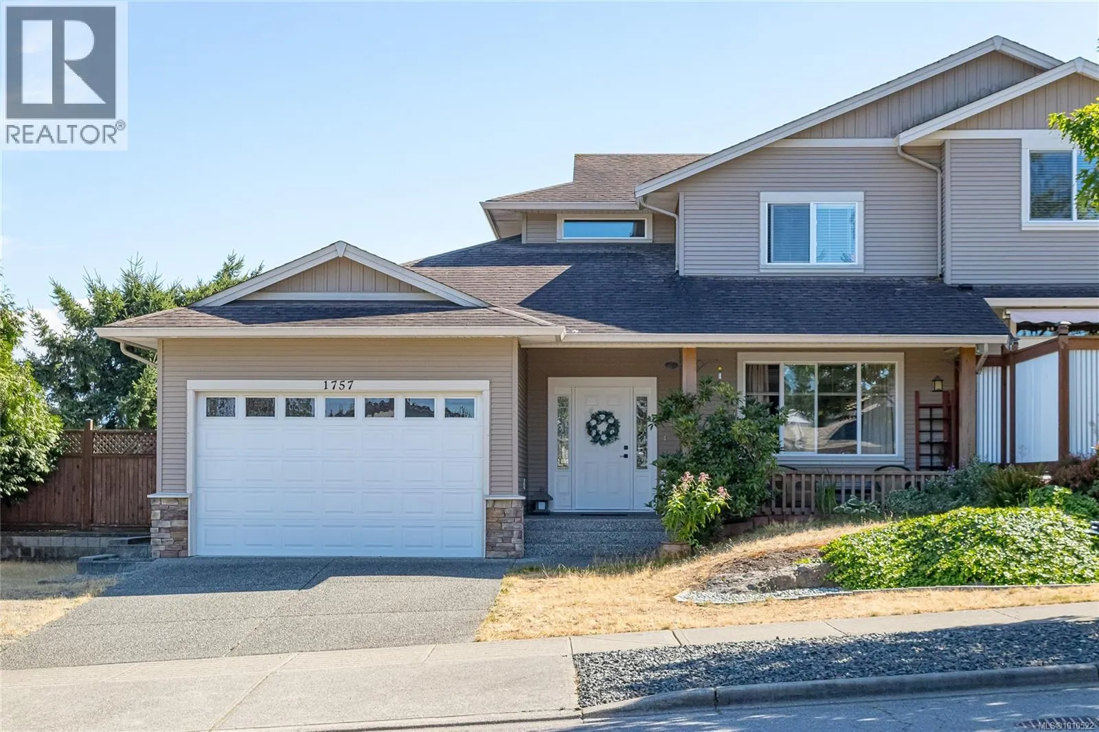1757 Country Hills Dr