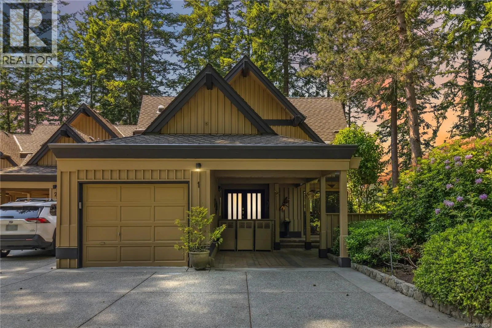 1 981 Fir Tree Glen