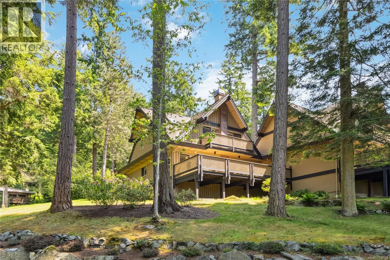1 981 Fir Tree Glen