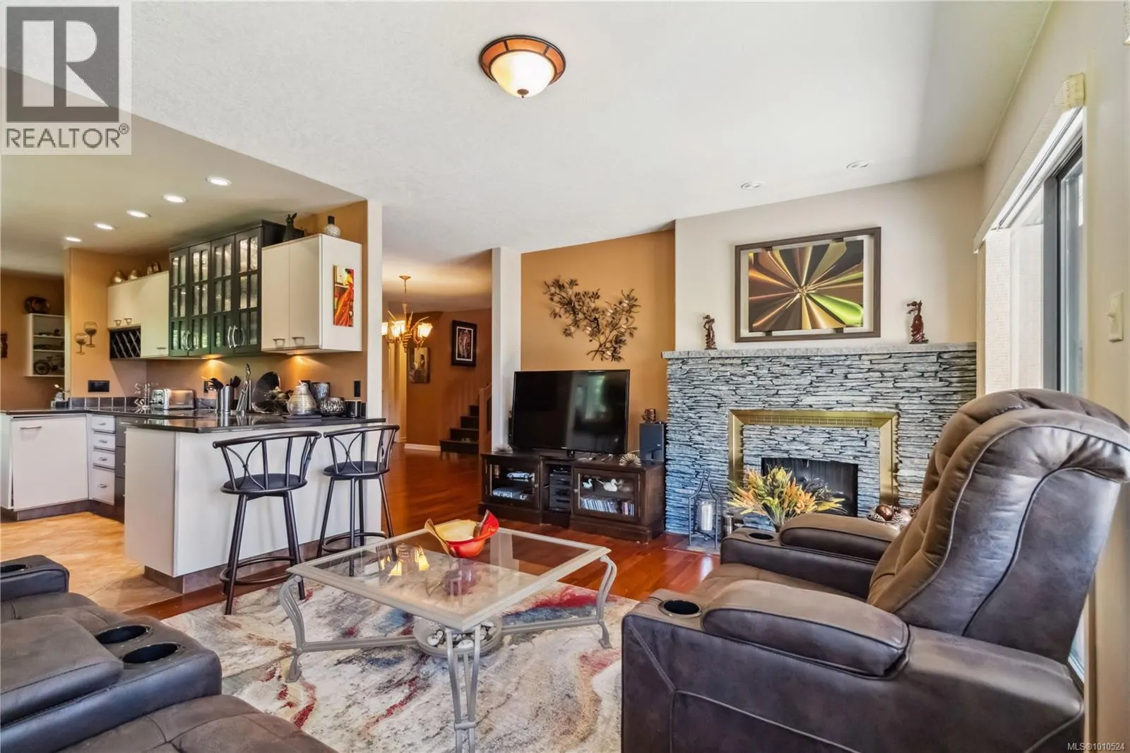 1 981 Fir Tree Glen